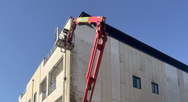 Commerical roof cleaning